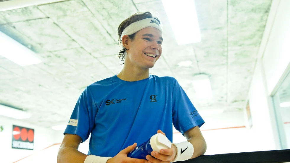 Erik Jakobsson vann i Kungliga Tennishallen.