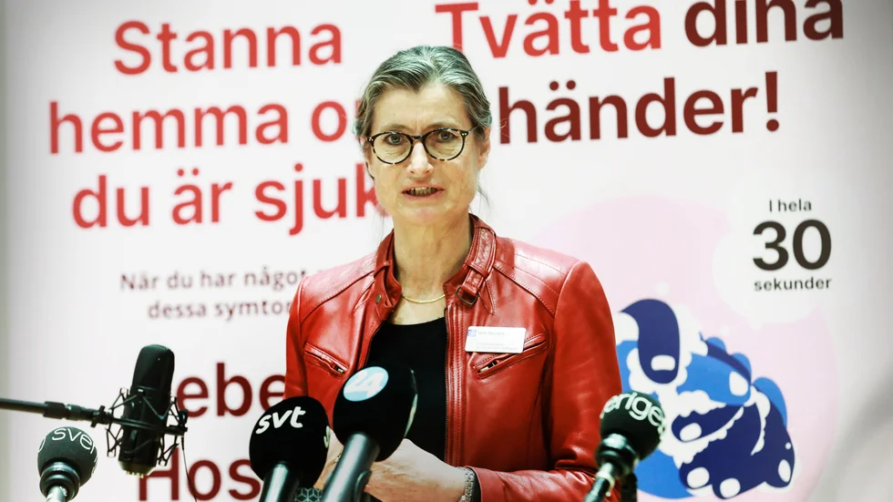 Smittskyddsläkaren Britt Åkerlind förklarar varför siffran med antalet smittade har ökat så kraftigt senaste dygnet.