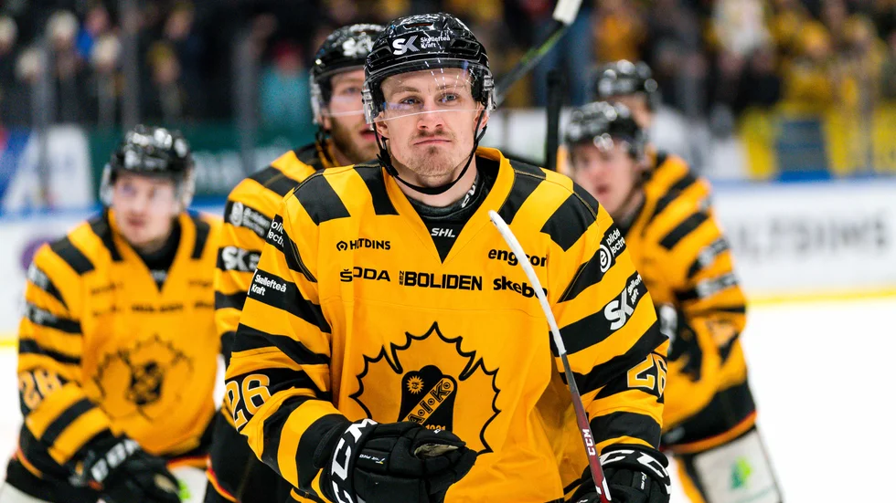 Patrik Norén uppges vara klar för flytt till SHL-rivalen Leksands IF - det skriver SportExpressen.