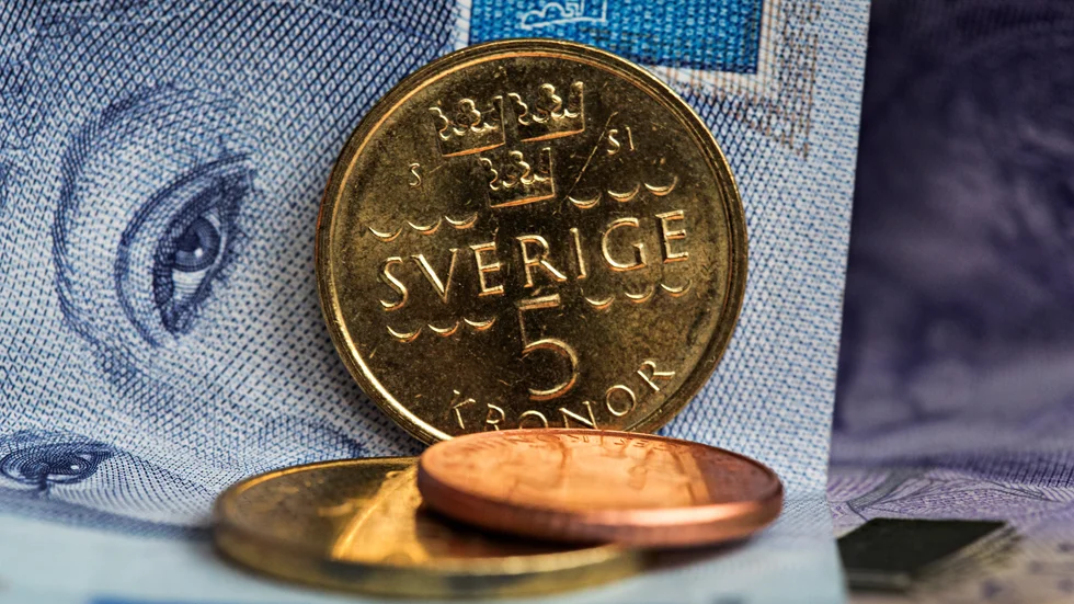 Den som vill betala mer i skatt kan stoppa kontanter i ett omärkt kuvert och lägga i någon av Skatteverkets deklarationsbrevlådor.