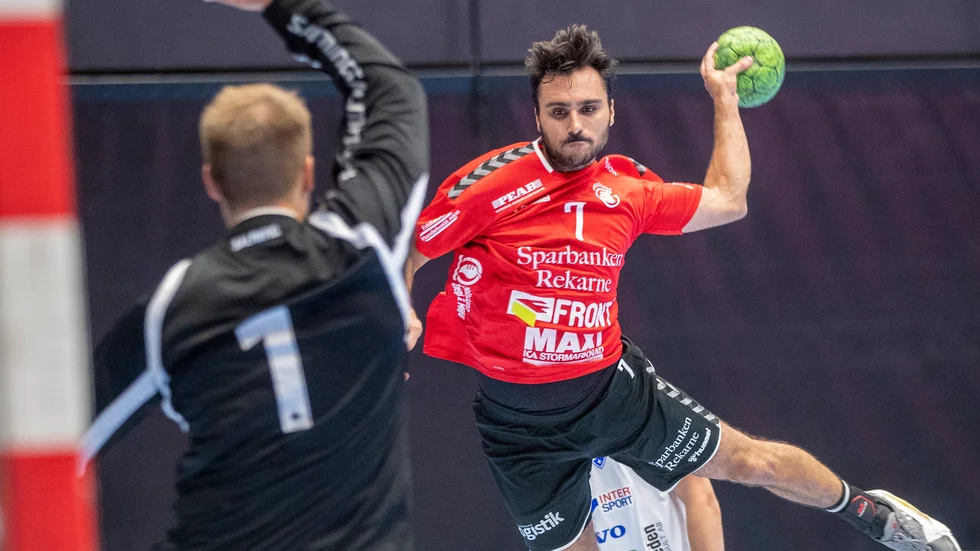 Pavle Karacic var en av få ljusglimtar i Guifs hemmaförlust mot Hallby.