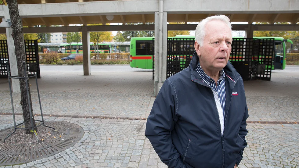 Dahlström ryter i: det är föräldrarnas ansvar att se till att inte ungdomar lever busliv i centrum på kvällarna. 