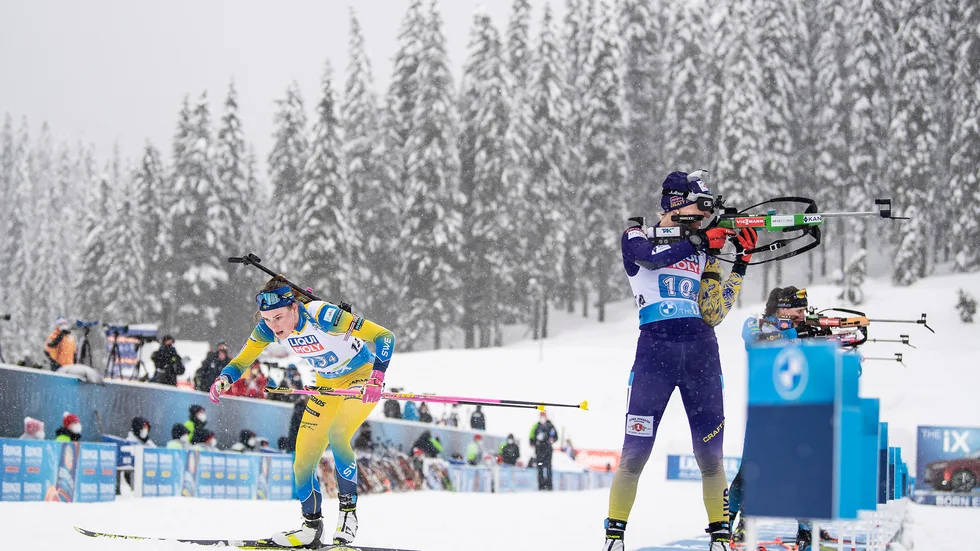 Hanna Öberg säkrade bronsplatsen för Sverige före ukrainskan Olena Pidhrusjna (höger i bild).
