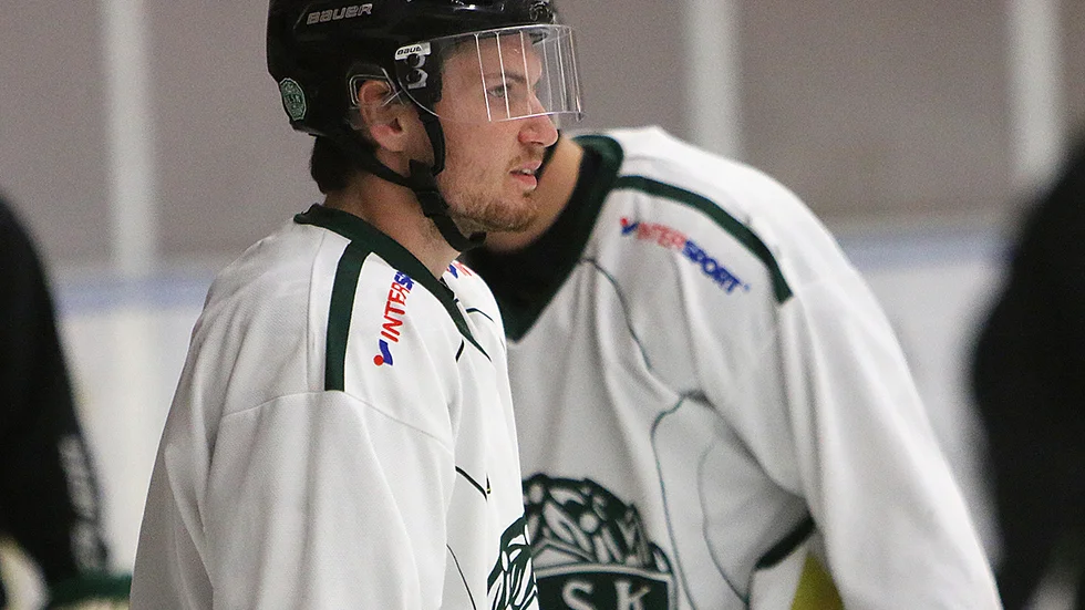 Niklas Rigelius gjorde ESK:s båda mål i 2-1-segern borta mot Hanviken.