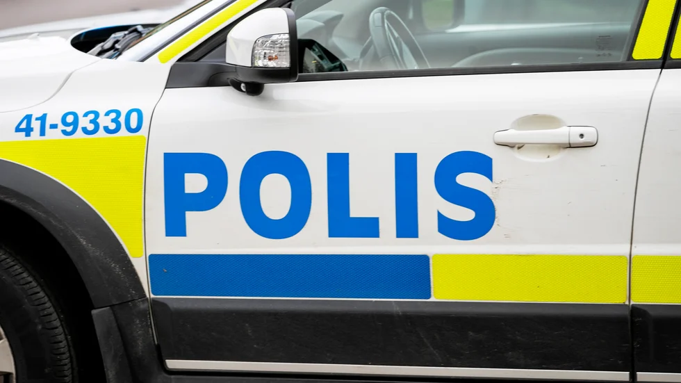 Två män greps under natten till lördagen misstänkta för våldtäkt på en krog i centrala Eskilstuna.