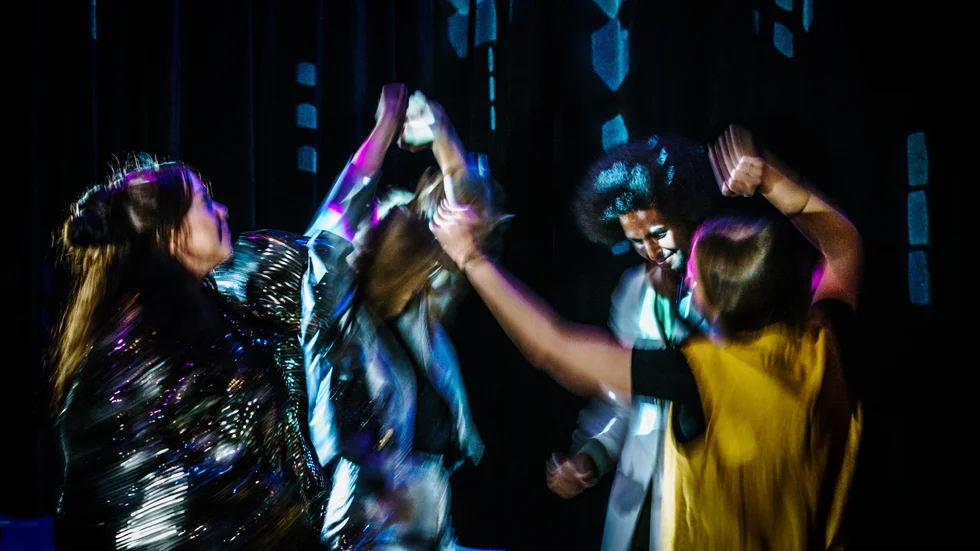 "Everybody dance!" vill hylla dansen och att dansa tillsammans. Pressbild.