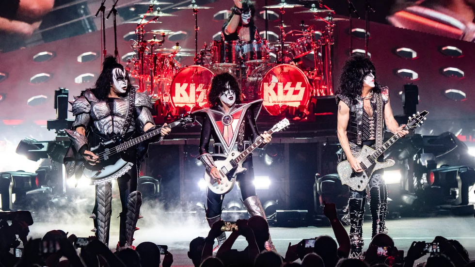 "Rock and roll all nite" – rockbandet Kiss firade nyår med att slå två Guiness-rekord. Arkivbild.
