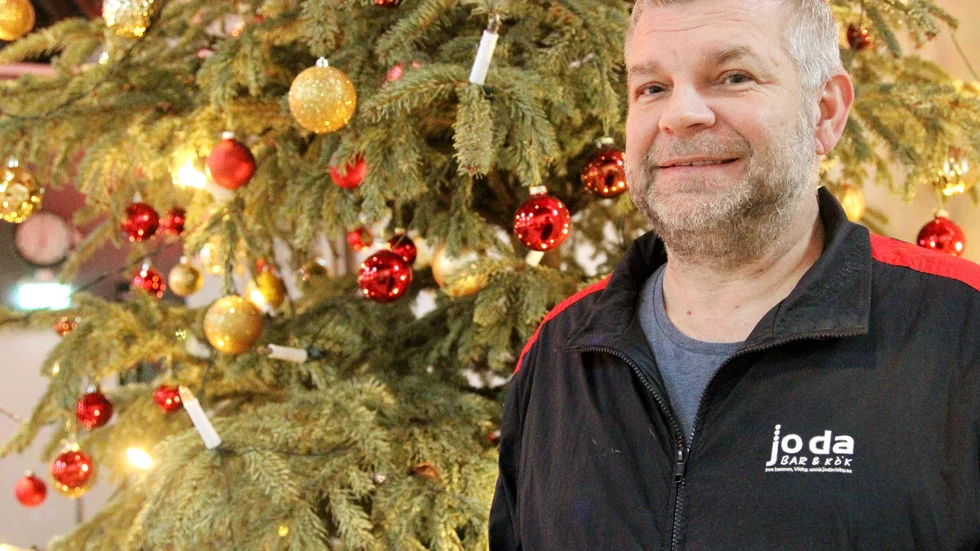 Hämtmat till nyårsaftonens fest har ökat rejält sedan i fjol säger Christopher Johnsson på Joda.