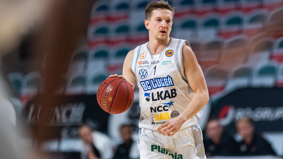 Adam Rönnqvist missade inte ett skott när BC Luleå vann mot Fryshuset.