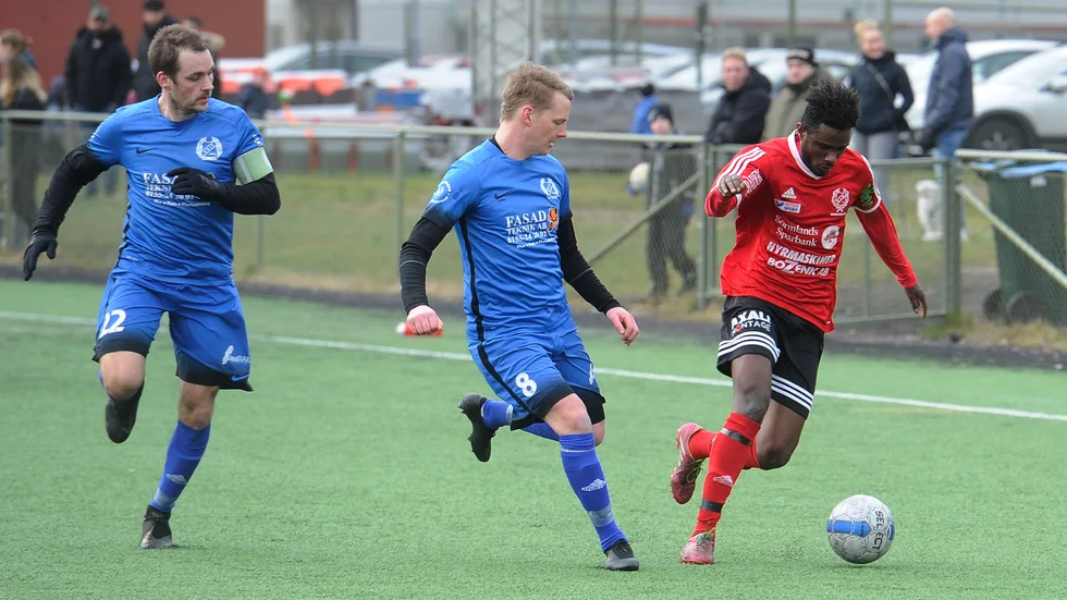 Råby och Runtuna Får inrikta sig på endast ett derby lagen emellan denna säsong.