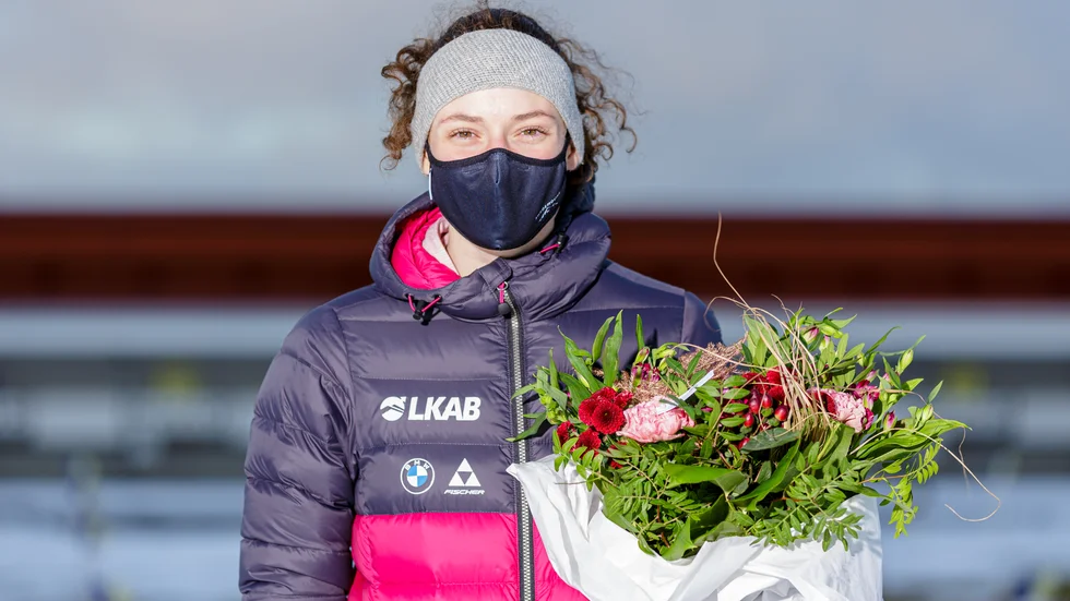Hanna Öberg tilldelas PT-medaljen 2020 för sina insatser i VM och världscupen. 