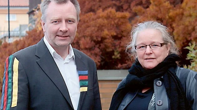 Skolvisionens höga ambitioner ligger fast - trots ett extra sparbeting på tre miljoner. "Det behöver inte påverka", säger Magnus Gustafsson och Birgitha Sahlin.