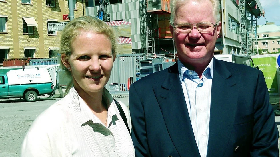 Louise Lindh går nu i sin pappas fotspår.