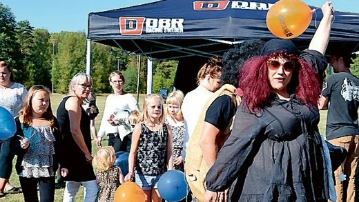 Trollen Grimhild och Gnus kom på besök, till barnens stora glädje.