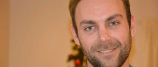 Han arrangerade ett julfirande i klubblokalen