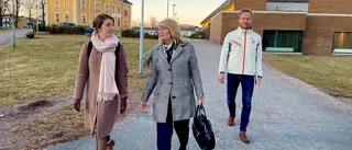 Civilministern på besök – men var hela tiden beredd att lämna om regeringen kallade