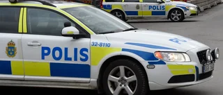 Aggressiv man drog kvinna i håret