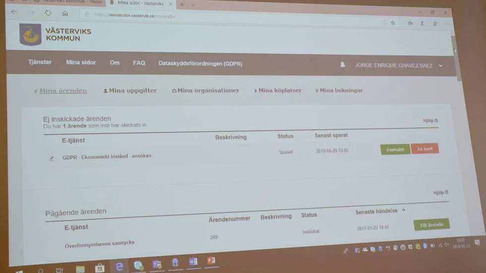 Jorge Chàvez är digital utvecklingsledare och visar här hur det ser ut när man har gjort en ansökan. Han har gjort sig själv till testperson för att se i verkligehten att alla tjänster fungerar som de ska.