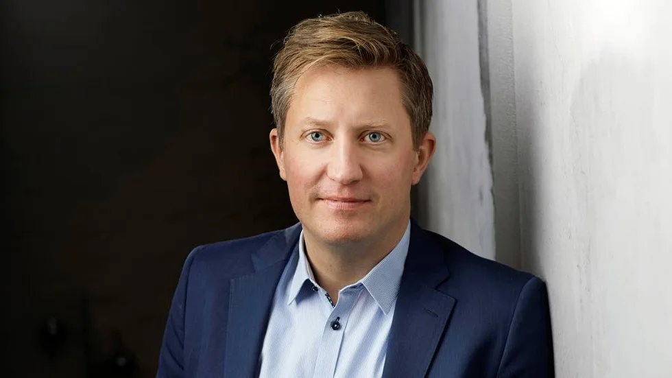 Mattias Lundekvam, förbundsordförande i Hörselskadades Riksförbund, är inte säker på att vårdval kommer att leda till bättre vård för hörselskadade i Kalmar län.