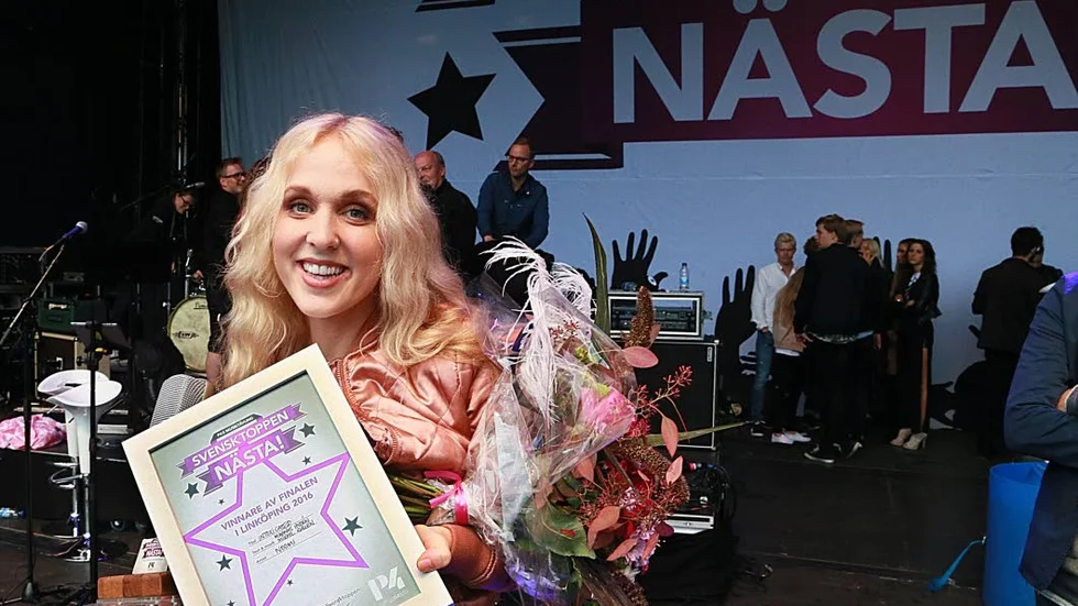 Sverige nästa. Småländska Noomi har redan hunnit släppa en skiva i USA men ska nu satsa på karriären i Sverige. "Nu blir det att jobba vidare och spela in lite nya låtar".