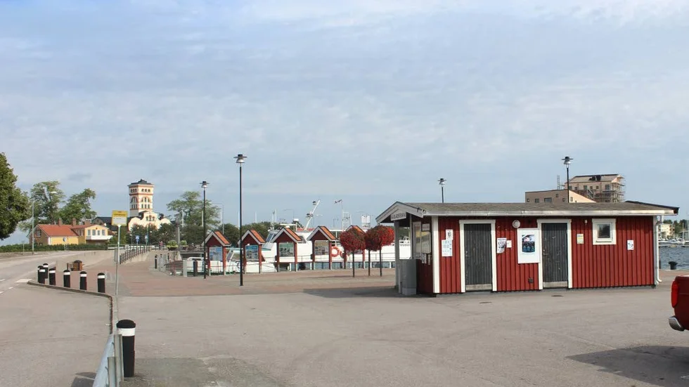 Platsen. Det var här, på Skeppsbrokajen i Västervik, som olyckan ägde rum.