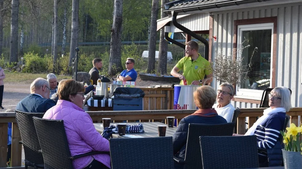 Uteserveringen var en given plats denna ljumma och soliga kväll.