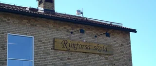 (V) krävde klarhet om skolan