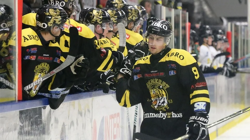Hampus Harlestam gjorde ett mål för Vimmerby Hockey i matchen mot Halmstad.