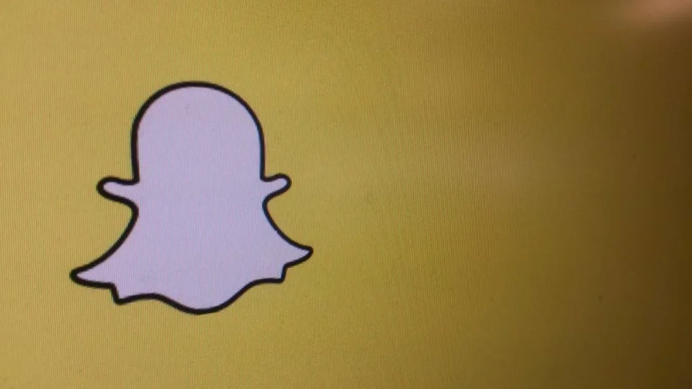 Enligt polisen ska en privatperson ha sett en bild på Snapchat som fick honom eller henne att slå larm.