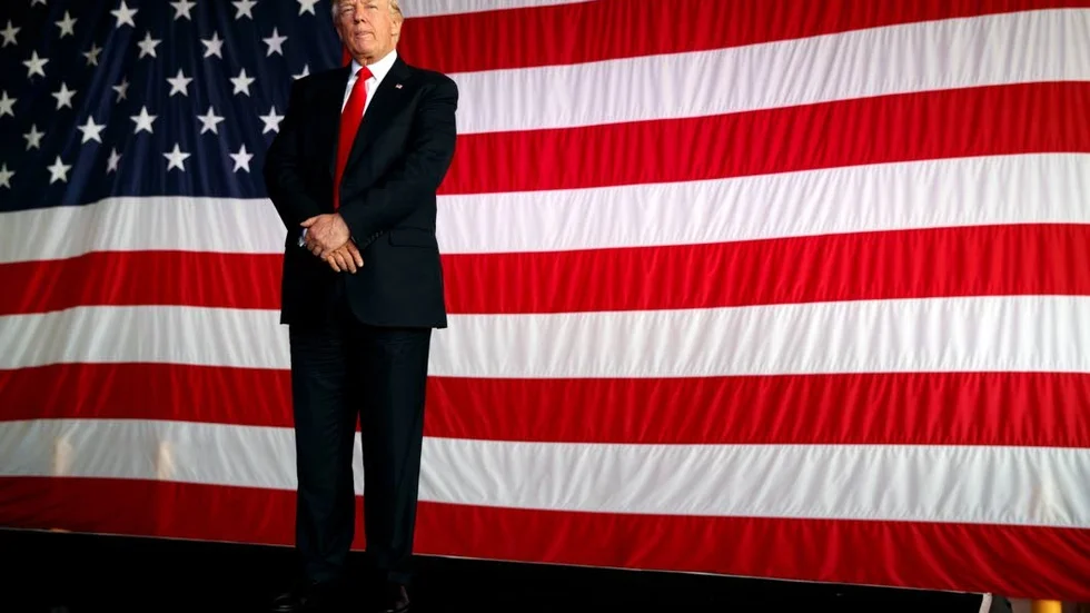 Trump. Valet av honom till president markerar att Europa inte längre kan hålla USA i handen.