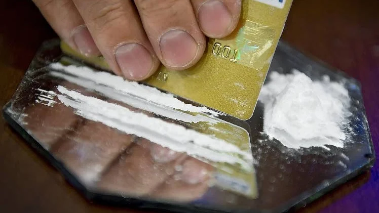 Kokain. En 43-årig man har dömts för att ha använt kokain. (Personen på bilden har inte med den aktuella händelsen att göra.)