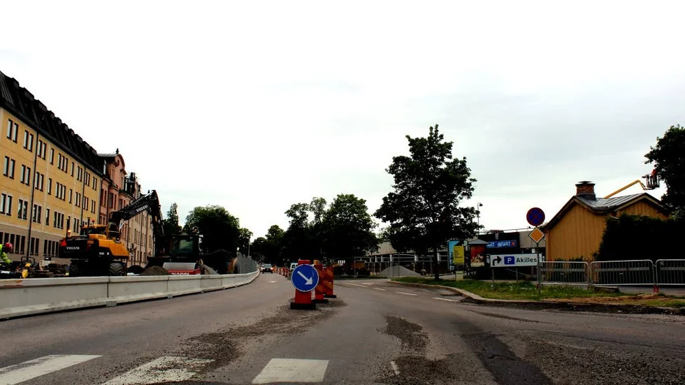 Vid p-huset Akilles ska det byggas nytt och anläggas cykelbanor.