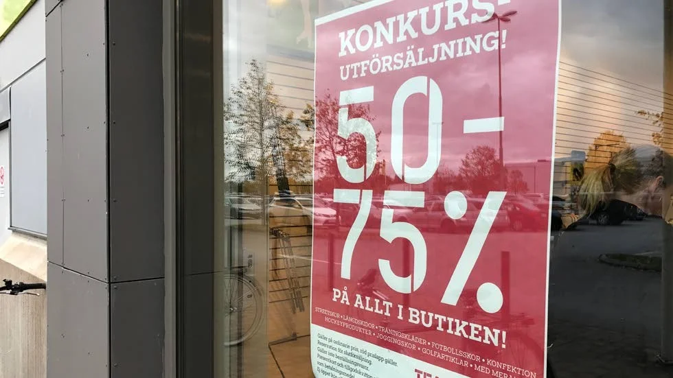 Team Sportias medlemskunder fick sms om att konkursutförsäljningen startade under lördagen.