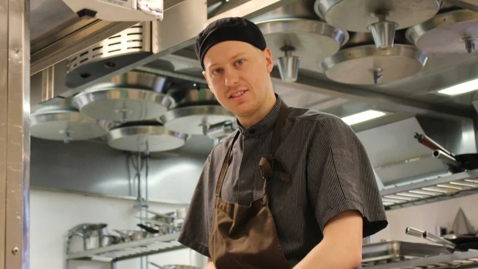 Årets ekokock Jonas Alvin jobbar på Stångs magasin i Linköping.