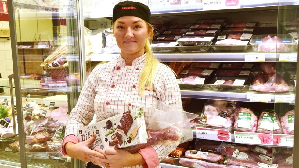 Malin Dahlberg berättar att köttförsäljningen håller i sig, fast fått en annan inriktning under grillförbudet.