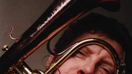Trumpetaren Lasse Lindgren från Göteborg blir kvällens solist när Blåsorkestern spelar musik från filmens värld.Foto: Kristin Lidell