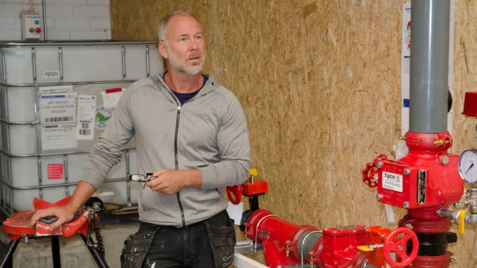 Yrkesläraren Erik Hasselstrand i verkstaden vid Campus, Oxelösund.