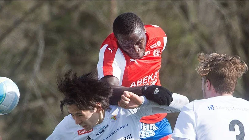 Andrew Jean-Baptiste har varit viktiog för både Nyköpings BIs och nu senast i Umeå FC. Nu sparkas han ­– för saker som hänt utanför planen.