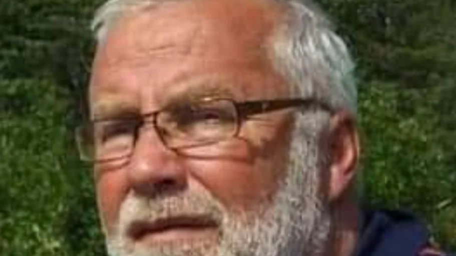 Åke Hjalmar. 