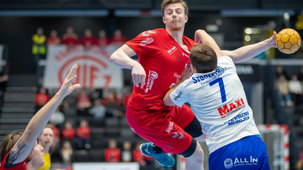 Erik Persson har kallats in till det svenska ligalandslagets möten med Norge den här veckan.
