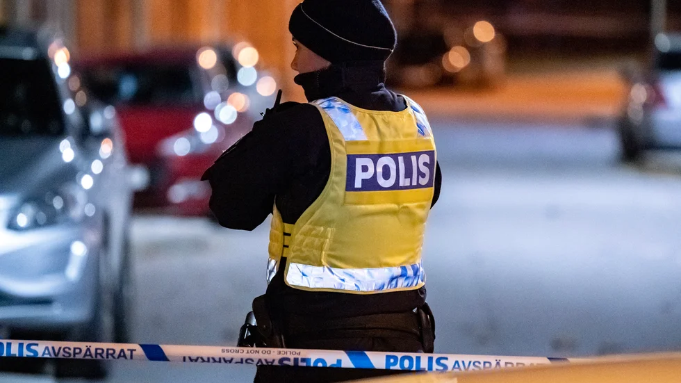 "Det är svårt att se någon anledning till att Sverige ska ha färre poliser än andra länder. Brottsligheten är inte låg.Tvärtom", skriver ledarskribenten.