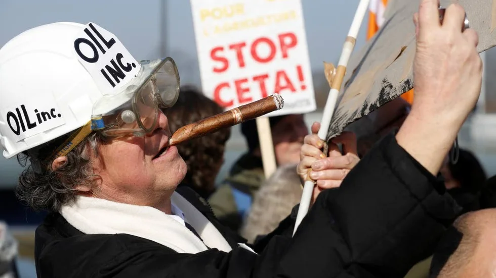 Demonstration mot Ceta. Utanför Europaparlamentet i Strasbourg.