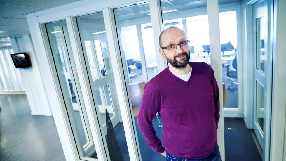 Språkskolan i Haparandas öde hänger i limbo. Sven Tornberg (C) säger att det är för tidigt att slå fast att den ska drivas vidare med eller utan Torneå stad.