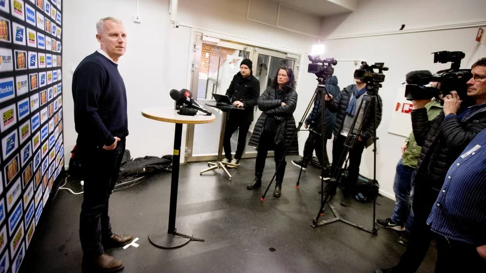 Funderar. Stefan Enbom och Luleå Hockey har planer på att ge säsongskort till ungdomar som väljer bort alkoholen.