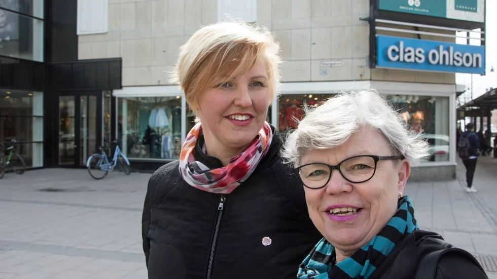 Utökade anslag. Barn- och utbildningsnämnden får 120 miljoner extra och socialnämnden får 152 miljoner extra under den treåriga budgetperioden på grund av fler barn och äldre. Nämndernas ordföranden Carina Sammeli och Margareta Bladfors Eriksson är glada.
