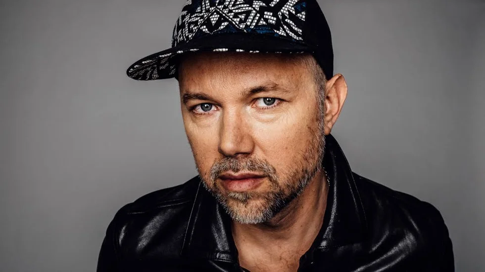 På onsdag spelar Tomas Andersson Wij i S:t Nicolai ruin i Visby.