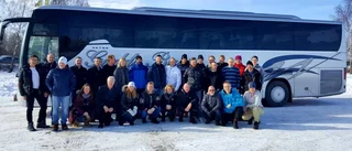 Gotlänningar på väg till Vasaloppet i buss