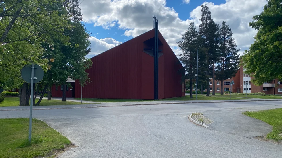 Insändarskribenterna undrar hur hösten blir i Café Benjamin i Morö Backe kyrka och får svar direkt.