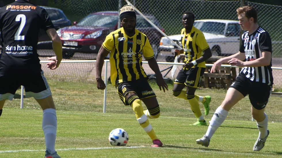 Ibrahim Doumbia lämnar Gullringen för spel i Nybro.
