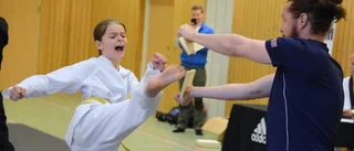 I Taekwondon kan alla träna tillsammans – många föräldrar i lokala klubben: "Vi blir fort som en familj"